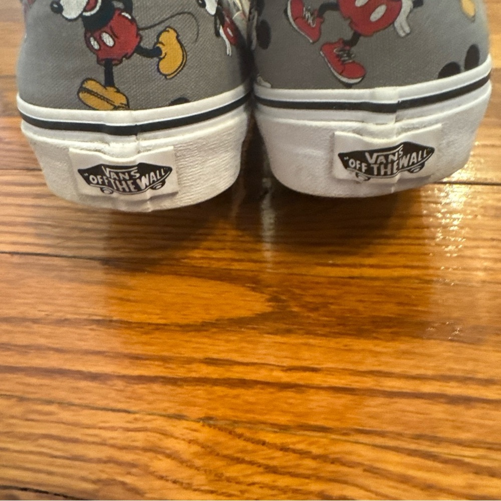 Vans x Disney Mickey Mouse Classic Slip On Sneaker Men’s 7 / Women’s 8.5 (Rare) - Picture 7 of 7